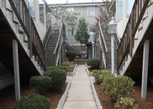 Gardens on Gaston in Savannah, GA - Foto de edificio - Building Photo