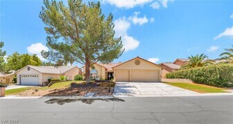 5121 Burr Oak Dr in Las Vegas, NV - Building Photo