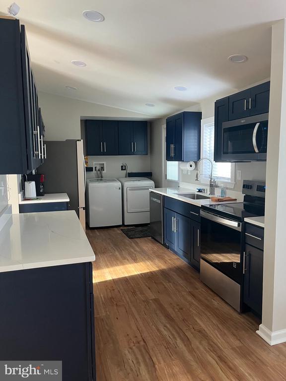 property at 206 Cashmere Dr