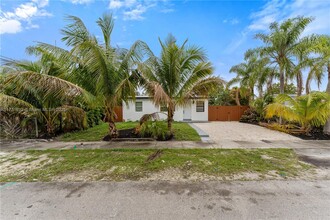 3770 SW 45th Terrace in West Park, FL - Building Photo - Building Photo