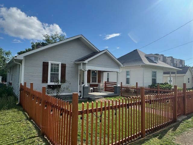 112 Lucile St, Unit Lucile- Full private home in Nashville, TN - Foto de edificio - Building Photo