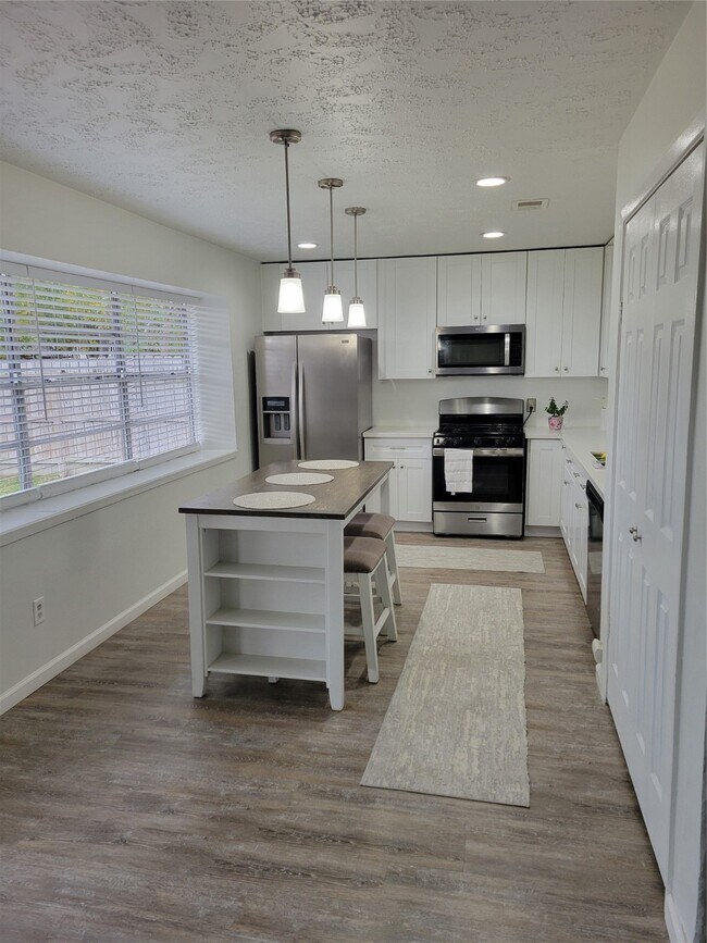 3527 Almondwood Dr in Spring, TX - Building Photo - Building Photo