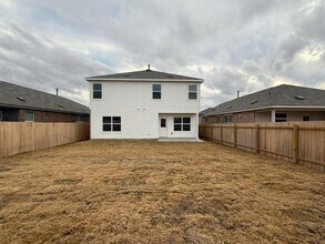 203 Herald Dr in Hutto, TX - Building Photo - Building Photo