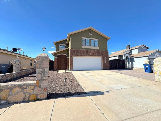 14321 Smokey Point Dr in El Paso, TX - Building Photo - Building Photo