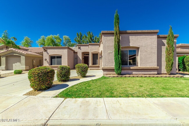 property at 756 W Citrus Way