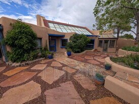 41 Tunnel Springs Rd in Placitas, NM - Building Photo