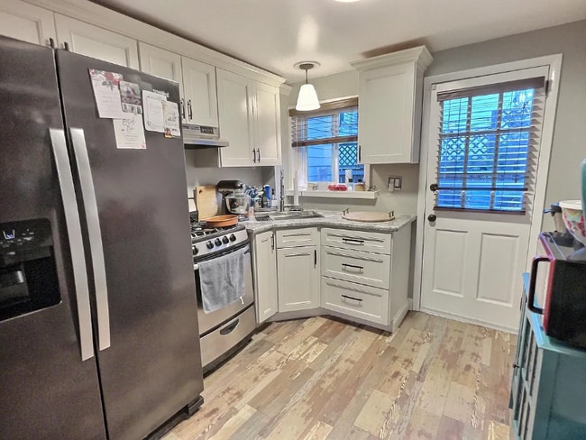 property at 1910 Gilpin Ave