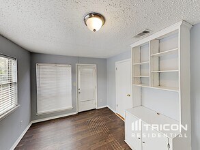 4010 Sharon Woods Dr in Powder Springs, GA - Building Photo - Building Photo