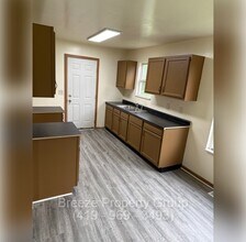 2808 Benford Ln in Youngstown, OH - Building Photo - Building Photo