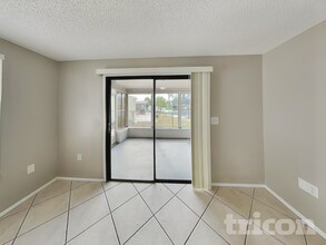 6101 37th Ave W in Bradenton, FL - Building Photo - Building Photo