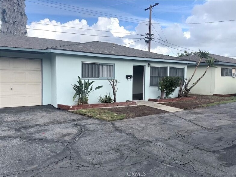 24638 Eshelman Ave in Lomita, CA - Building Photo