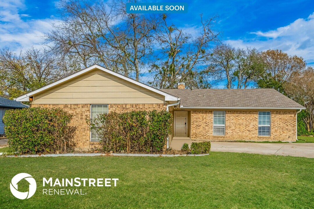 505 San Carlos Dr in Garland, TX - Building Photo