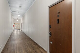 4425 Westlawn Dr in Nashville, TN - Building Photo - Building Photo