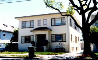 988 Park St in Alameda, CA - Building Photo