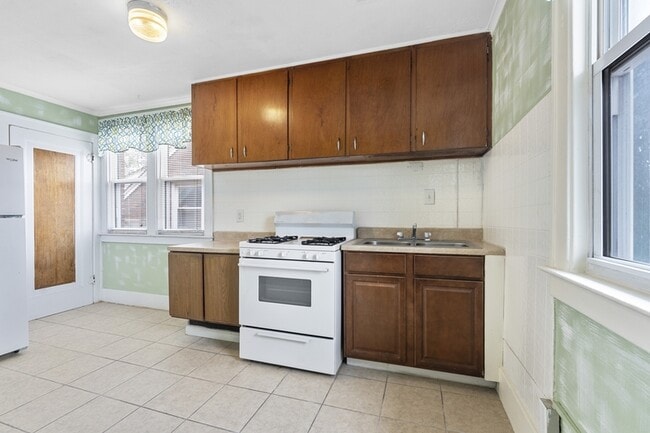 152 Ford Ave in Wyandotte, MI - Building Photo - Building Photo