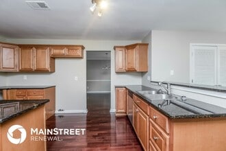 6627 Shapiro Ct in Stone Mountain, GA - Building Photo - Building Photo