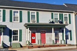 26 W Main St in New Bloomfield, PA - Building Photo