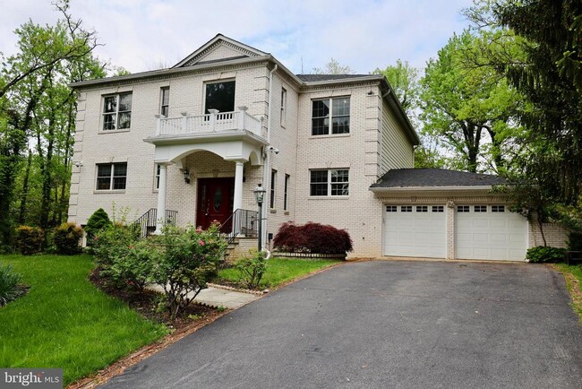 property at 1310 Forestwood Dr