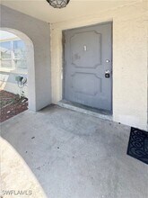 6635 Warwick Cir in Ft. Myers, FL - Building Photo - Building Photo