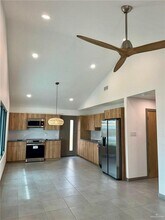 3405 N L St in McAllen, TX - Building Photo - Building Photo