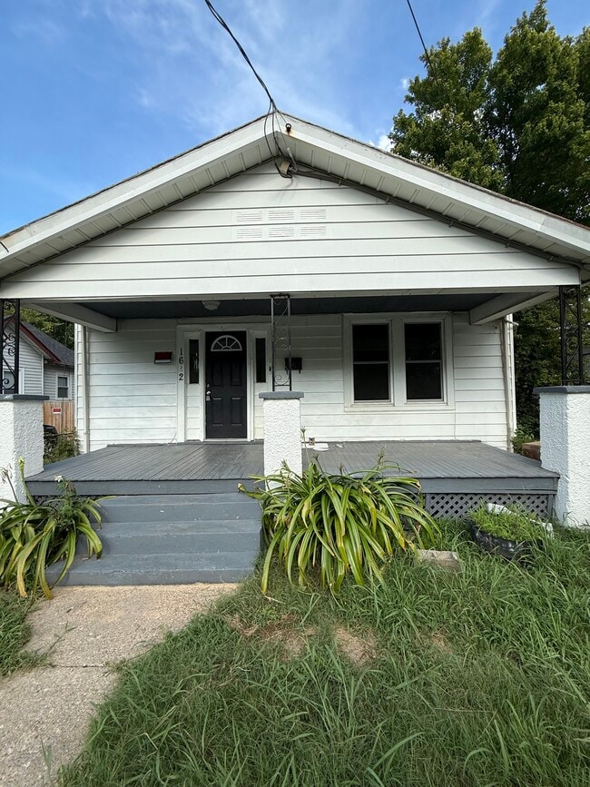 property at 1612 Columbia St