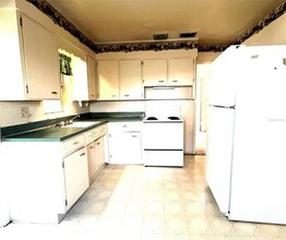 2726 Canal Dr N in Lakeland, FL - Building Photo - Building Photo