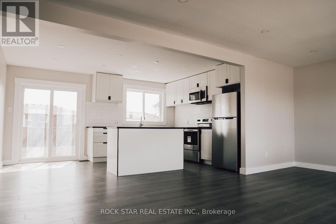 69 Austin Dr in Hamilton, ON - Building Photo