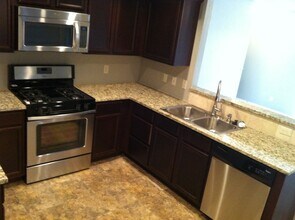 207 Ashley Dr in Edmond, OK - Building Photo - Building Photo