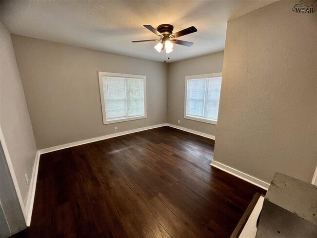 1202 Austin St in Wichita Falls, TX - Building Photo - Building Photo