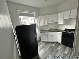 5 Walbridge St, Unit 24 in Boston, MA - Building Photo