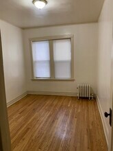 8301 S Peoria St in Chicago, IL - Building Photo - Building Photo