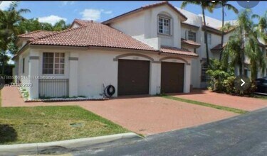 11480 NW 50th Terrace in Doral, FL - Building Photo - Building Photo