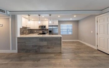 922 Flanders T in Delray Beach, FL - Building Photo - Building Photo