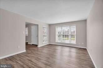 38 Burgundy Dr in Evesham, NJ - Building Photo - Building Photo