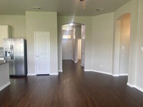 3002 Clevelander Dr in Temple, TX - Building Photo - Building Photo
