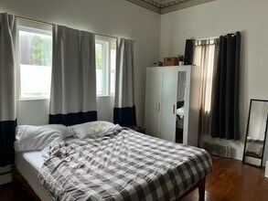 110 Thorndike St, Unit 1F in Cambridge, MA - Building Photo - Building Photo