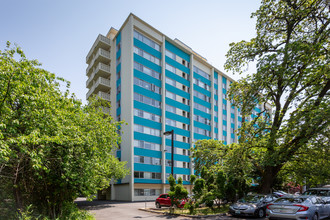 Patterson Tower in Eugene, OR - Building Photo - Building Photo