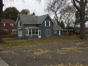 Brainerd Ave Duplex in St. Paul, MN - Building Photo - Other