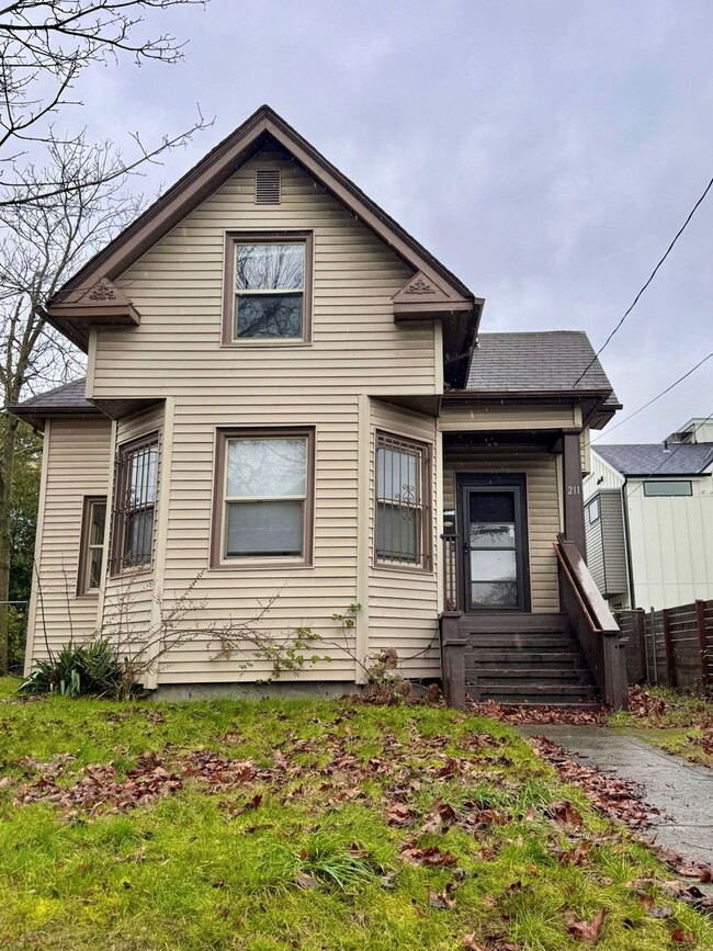 property at 211 24th Ave