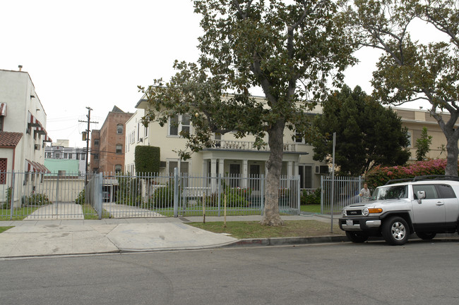 254 S Alexandria Ave in Los Angeles, CA - Building Photo - Building Photo