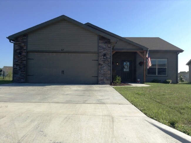 property at 427 Northfield Rd
