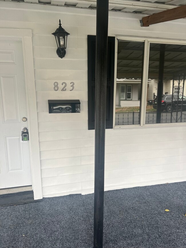 823 1st Ave in Altoona, PA - Building Photo - Building Photo