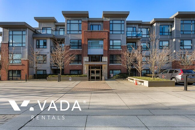 7058 14th Ave in Burnaby, BC - Building Photo - Building Photo