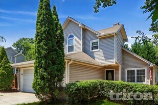 623 Lockhart Ct NE in Marietta, GA - Building Photo