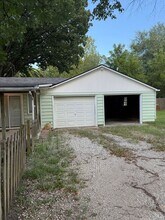 807 Lincoln St in Osage City, KS - Building Photo - Building Photo