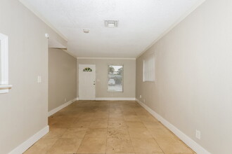 1403 8th St in West Palm Beach, FL - Building Photo - Building Photo