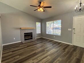 921 Balsam Dr in Newman, CA - Building Photo - Building Photo