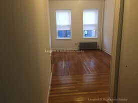 122 Warren St, Unit 16 in Boston, MA - Building Photo - Building Photo