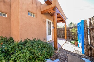 1223 Escalante St in Santa Fe, NM - Building Photo - Building Photo