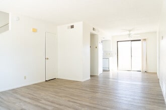 1024 W Atkins Ave in Ridgecrest, CA - Building Photo - Building Photo